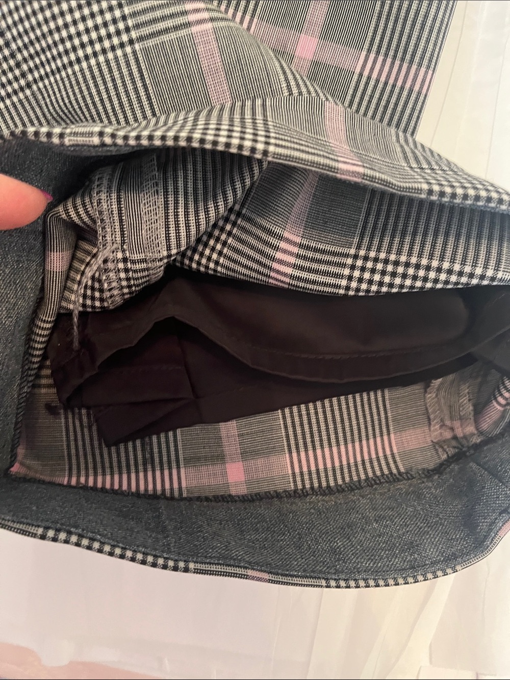 NWT J. Crew Plaid Peyton Everyday Wool
Trousers - Picture 10 of 10